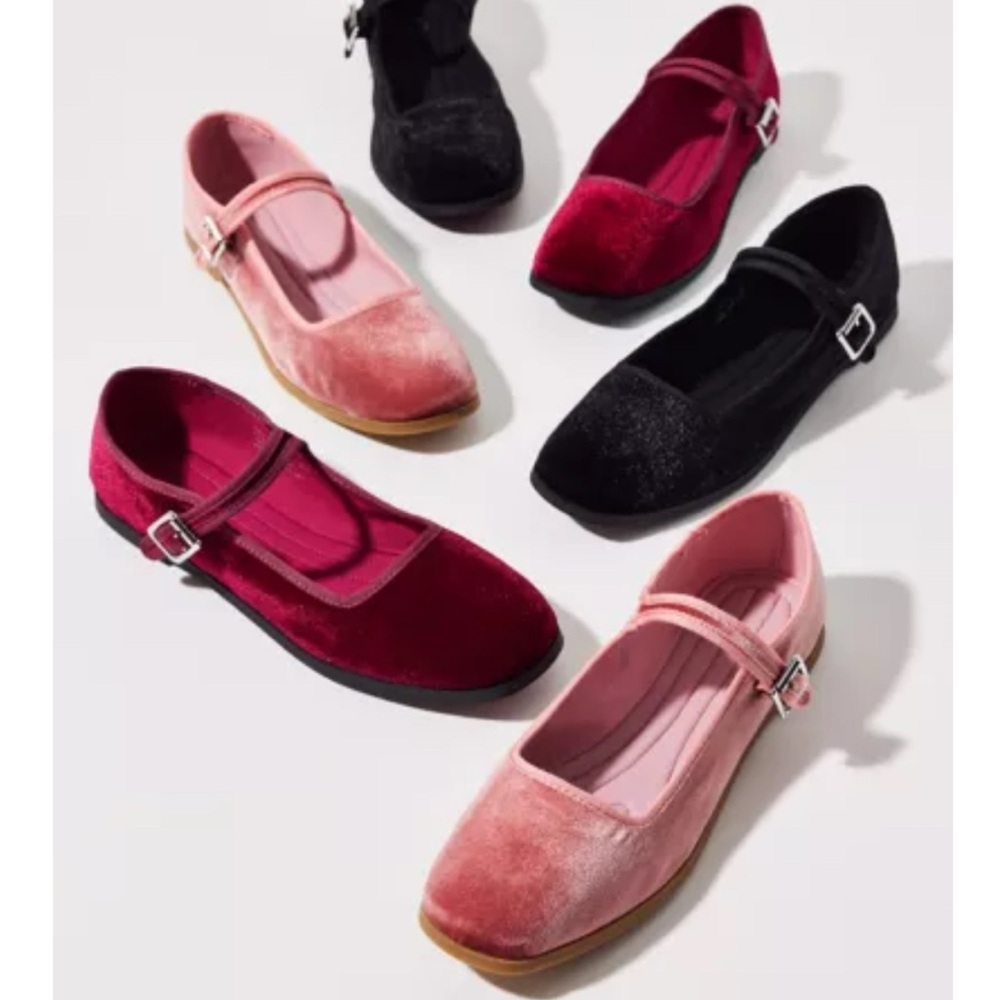 UO Madeline Velvet Mary Jane Ballet Flat